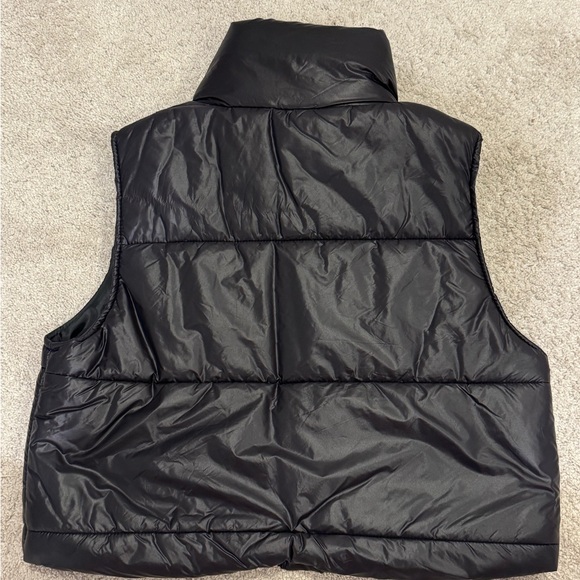Black cropped vest from twenty 5a - Picture 3 of 4
